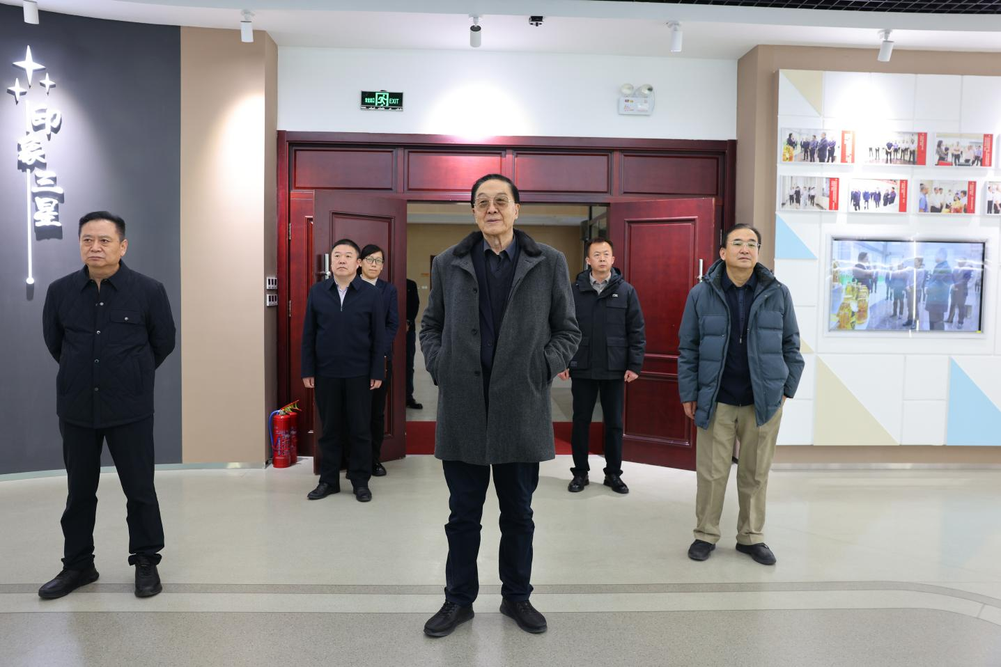原衛(wèi)生部副部長、中國保健協(xié)會榮譽理事長張鳳樓一行來山東三星集團調研指導